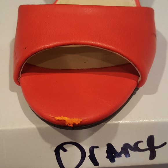 Women Shoes - Picture 5 of 16